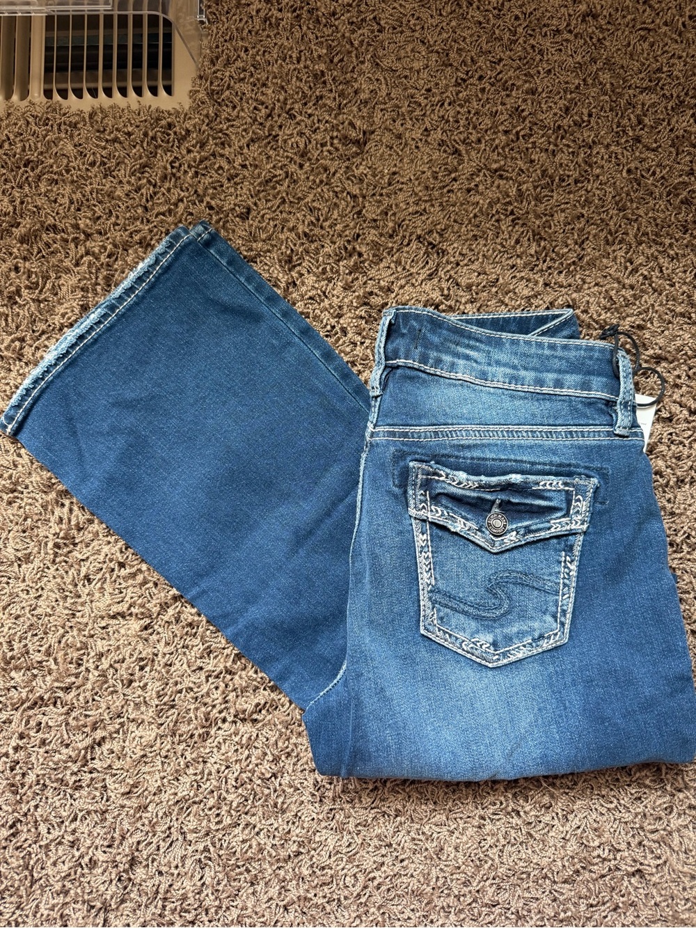 NWT Silver Jeans  Women's Blue Boot Cut with Decorative Back Pocket